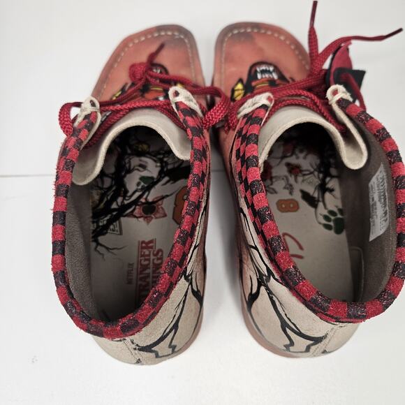 Men's Clarks Wallabee Evo Stranger Things Dark Sand Hell Fire Club Mens 8.5 NWOB - Picture 11 of 11